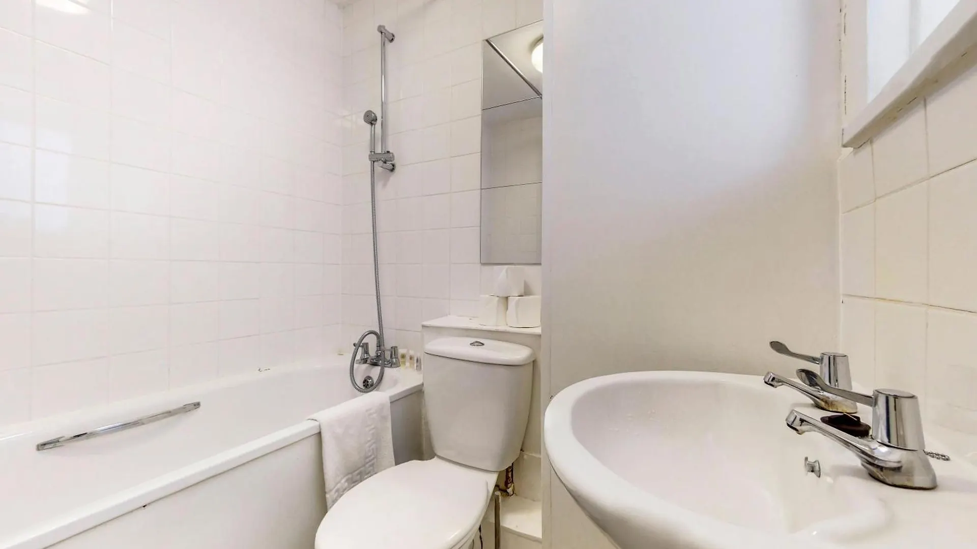 1Bed Apt - Walking Distance To Bermondsey Station London